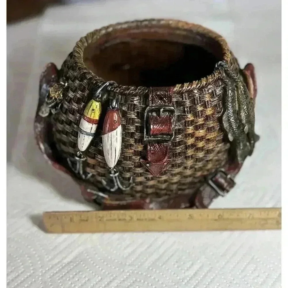 New Fishing Creel Vase Planter Ceramic Pottery- Very Detailed - Picture 12 of 14